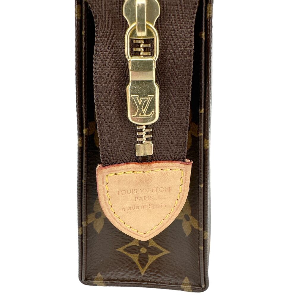 LOUIS VUITTON Monogram Toiletry Pouch 19 - Picture 16 of 16